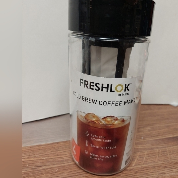 Freshlok by Takeya Cold Brew Coffee Maker - Picture 1 of 7